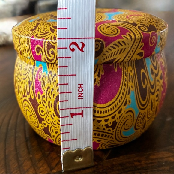 Decorative Patterned Candles - Picture 5 of 5